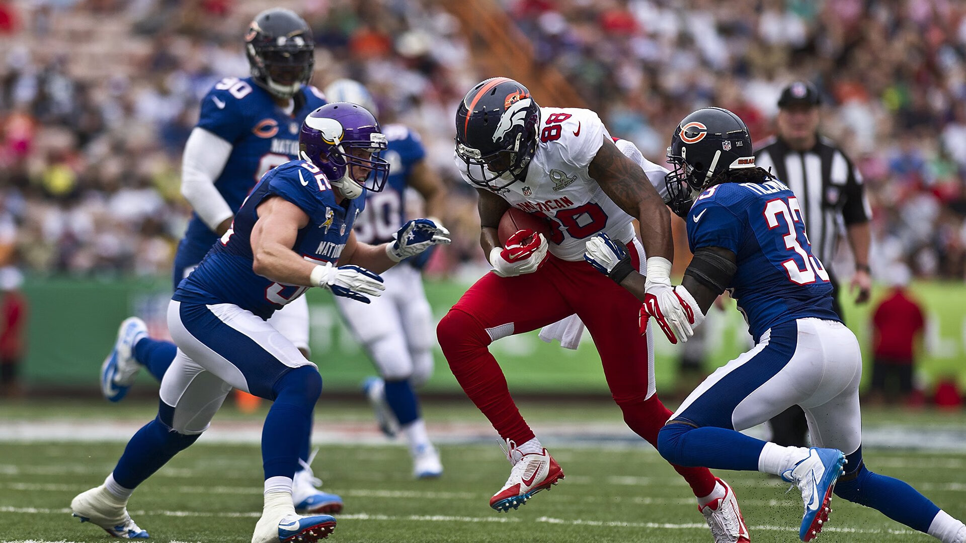 美国队接力配合默契表现完美，美国队接力赛